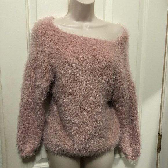 🔹LAST 1🔹Oversized Fuzzy Pink Sweater - Picture 3 of 3